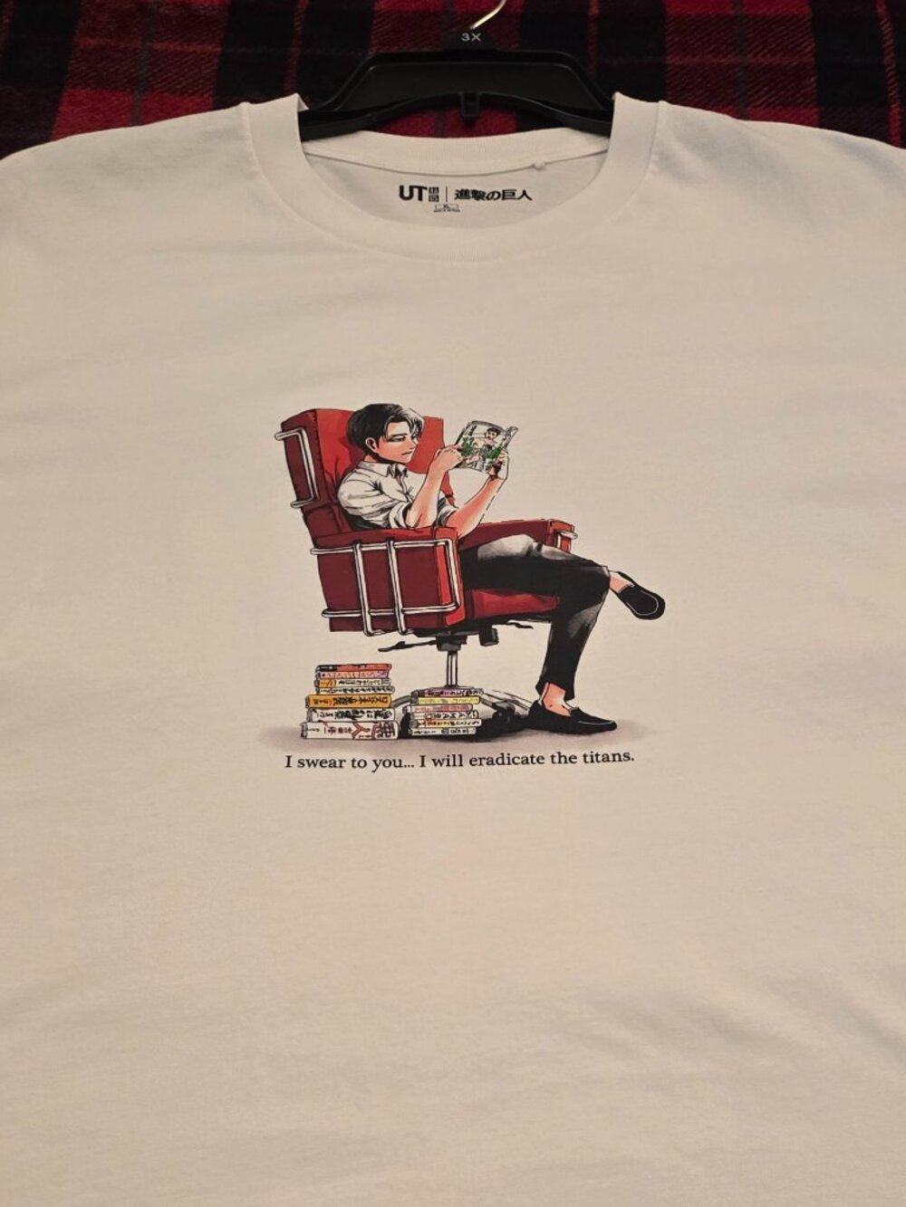 Anime Uniqlo Attack Titan Shirt White Extra Large